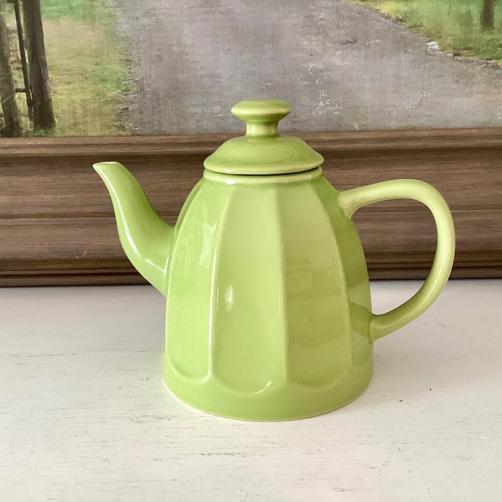 Vtg Chantal Chartreuse Green Ceramic Teapot #92-TP12Q 3 Cup 24oz Colorful Mod